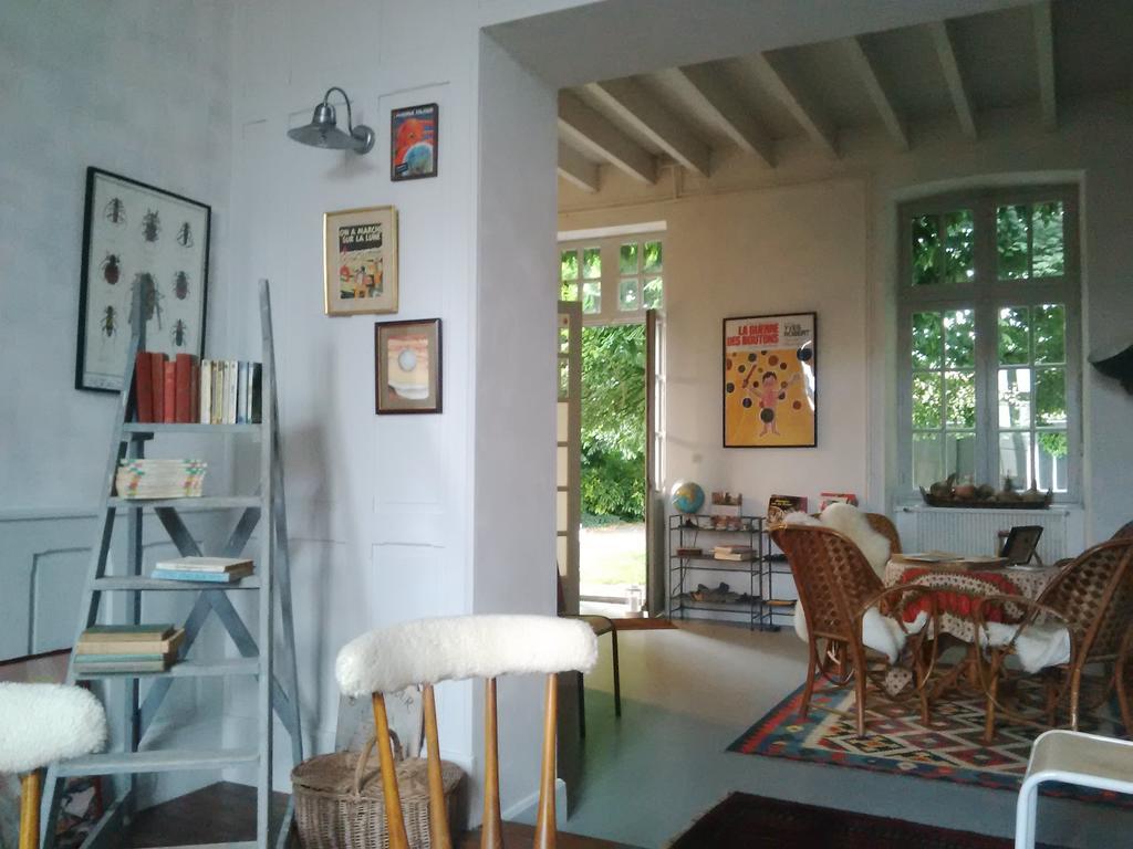 Bed and Breakfast La Bonne Ecole Les Landes-Genusson Exterior foto